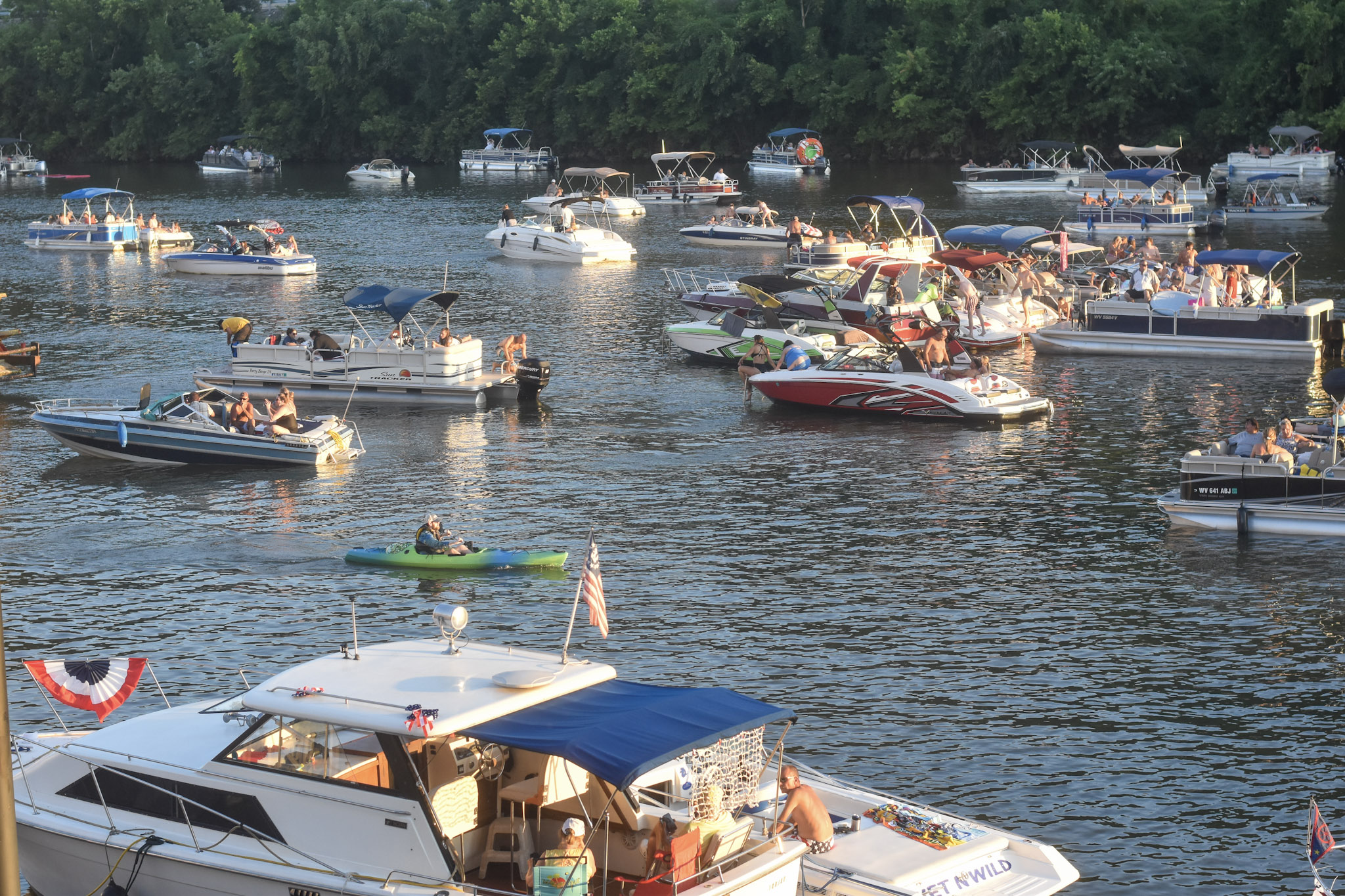 About Charleston Sternwheel Regatta